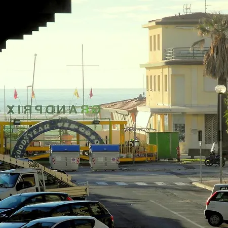 Miraggio Quattro Feriehus Viareggio